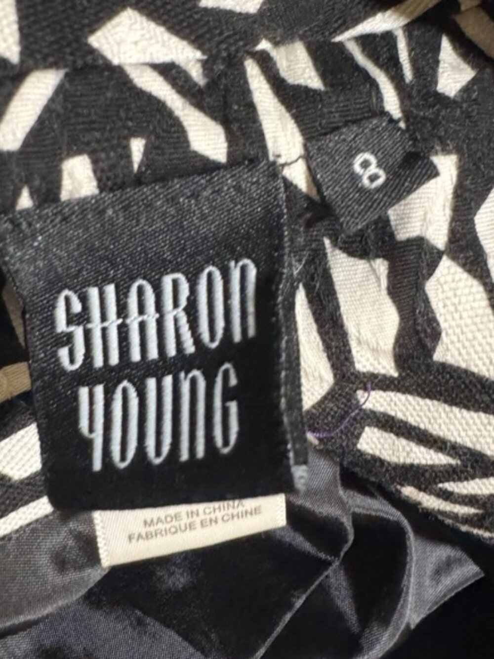 Sharon Young Graphic Print Jacket Size 8 Black Cream Gold Trim - Picture 9 of 11